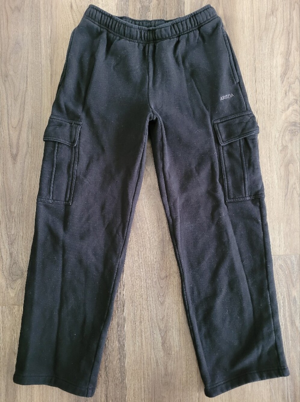 Aritzia Black Sweatpants with Cargo Pockets